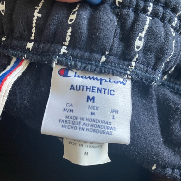 Champion shorts - Picture 3 of 3